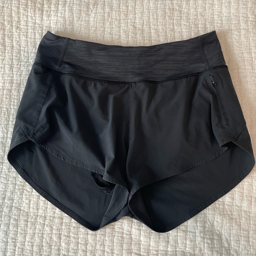 Outdoor Voices Black Hudson 2.5” Shorts